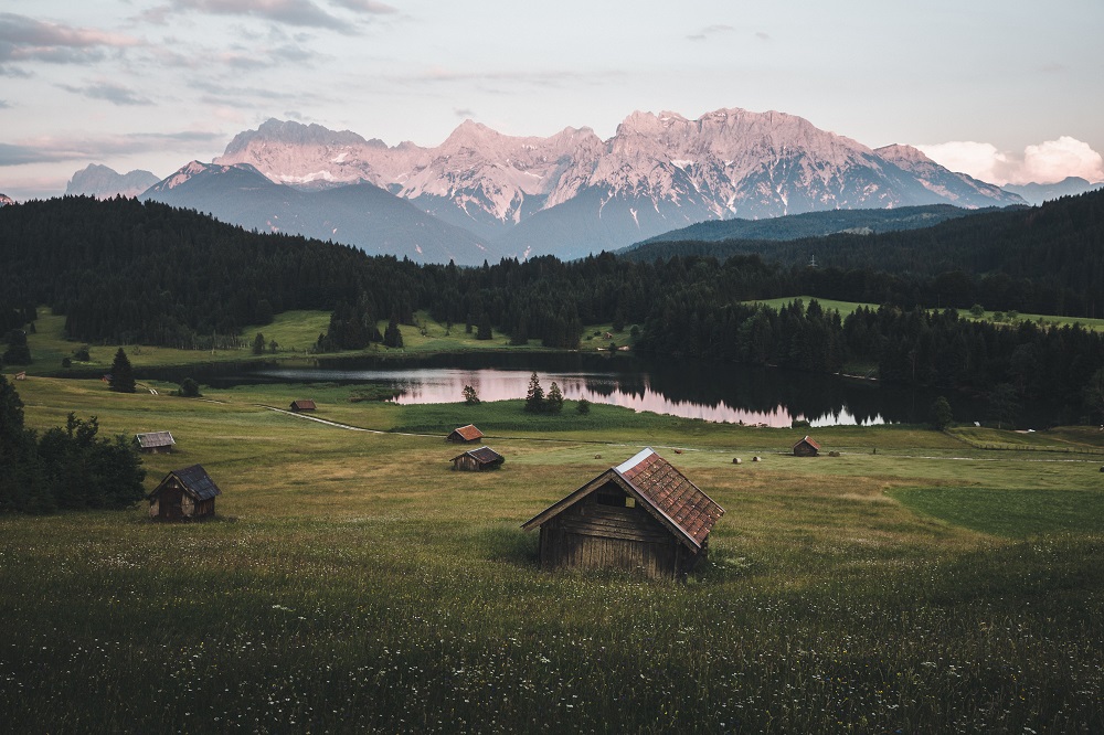 A Window into Beautiful Landscapes